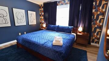 Iron/ironing board, travel crib, WiFi, bed sheets