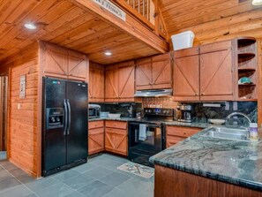 Private kitchen - Cozy Lakefront Cabin on Buckhead Drive! (Tignall)