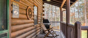 Cozy Lakefront Cabin on Buckhead Drive!