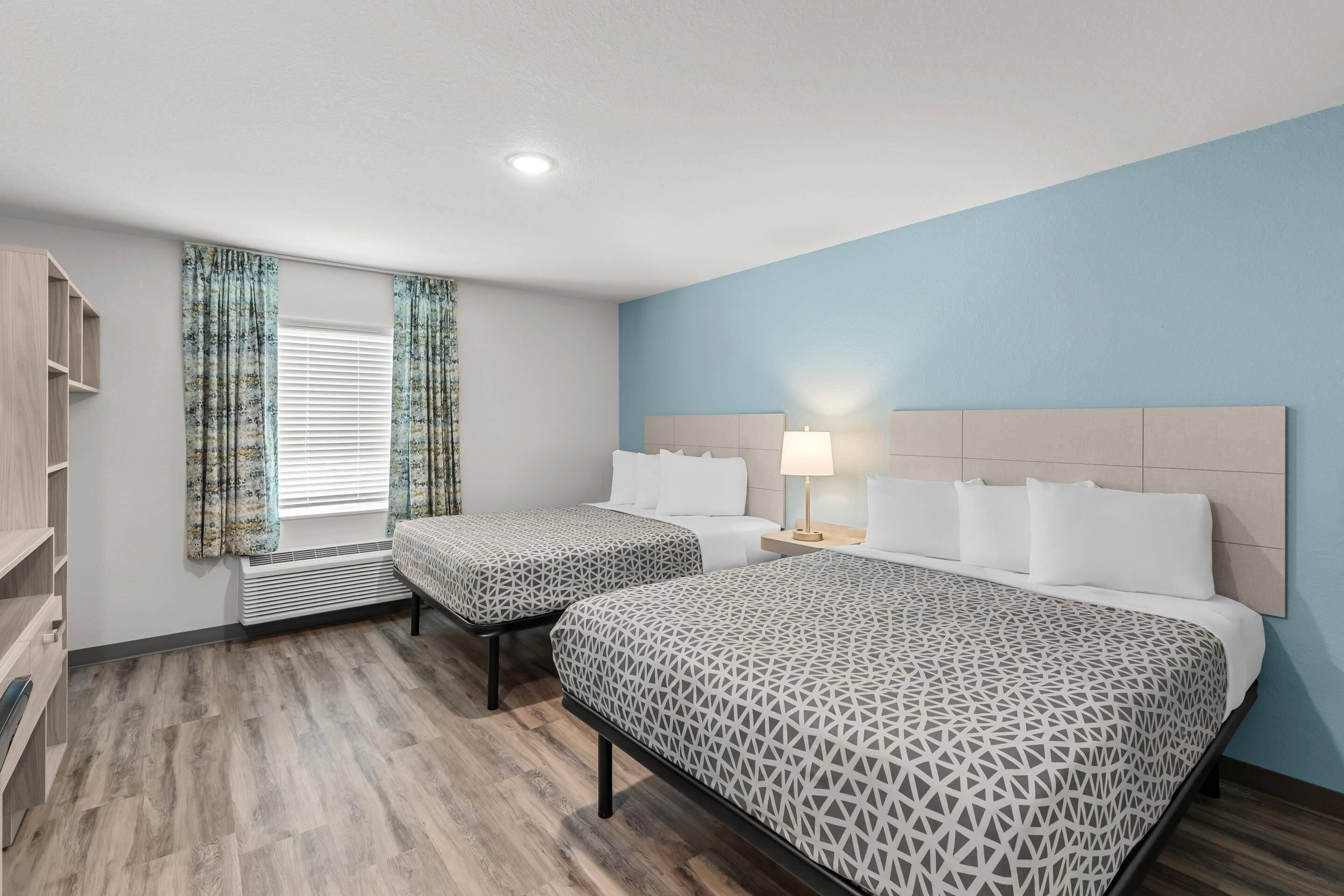 Suite, 2 Queen Beds, Non Smoking