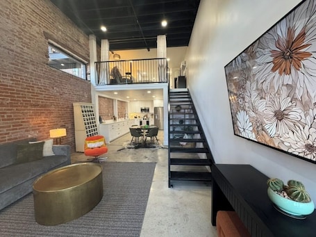 TV. Boho on the Boulevard. A charming rental in historic downtown Skiatook, Oklahoma