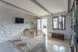 1 bedroom, free WiFi, bed sheets - Dimora Maria Camera 2 - Salento Reservation (Pacci)