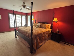 5 bedrooms, iron/ironing board, free WiFi, bed sheets