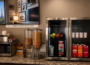 Free daily continental breakfast