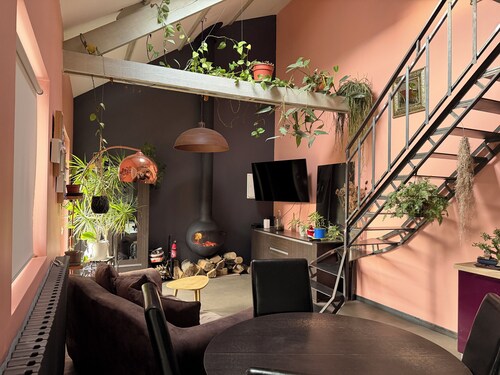 La petite Maison Cocooning and its cosy garden