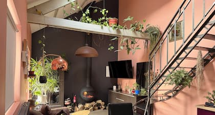 La petite Maison Cocooning and its cosy garden