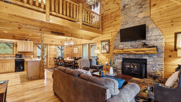 Timber Ridge Hideaway By Avantstay Private Cabin, Hot Tub, Game Room Near Dollywood - Pigeon Forge, TN