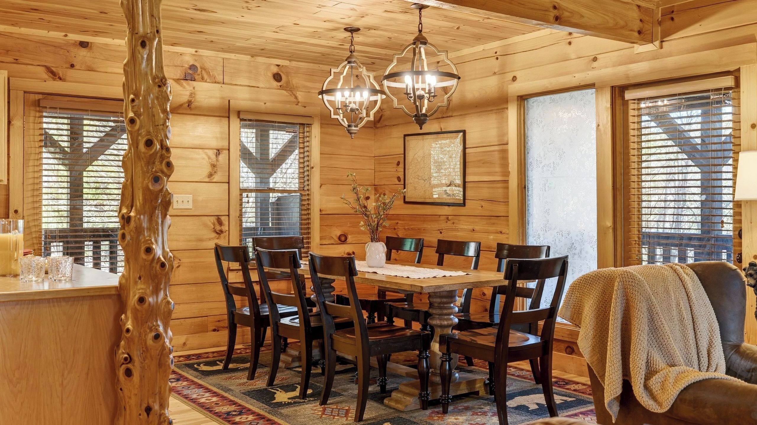 المنشأة من الداخل