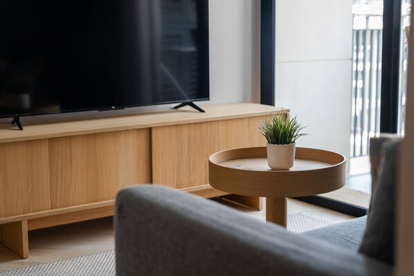 TV, stereo - Suite Valencia 2BR The Title IBG Legendary BangTao (Choeng Thale)