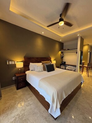 Iron/ironing board, free WiFi, bed sheets - Mr. W | Amazing apartment at Marsai Tower (Punta Negra)