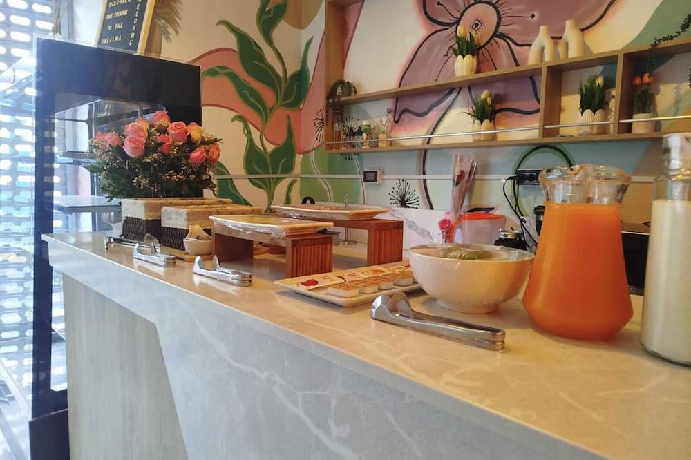 HOTEL ALTARA SELECT