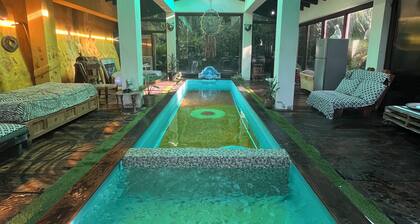 Cozy 4-bedroom cabin in perfect harmony in Rancho ojo de luz cabañas de aventura