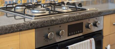 Apartment, 2 Bedrooms, Smoking | Interior