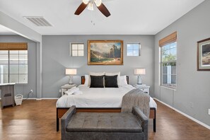 3 bedrooms, desk, iron/ironing board, free WiFi - New Listing - Single Story w/Pool & Hot Tub - Glendale - State Farm - West Gate (Glendale)