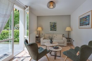 Apartment | Living room - Appartement mit Seeblick auf den Luganersee (Porlezza)