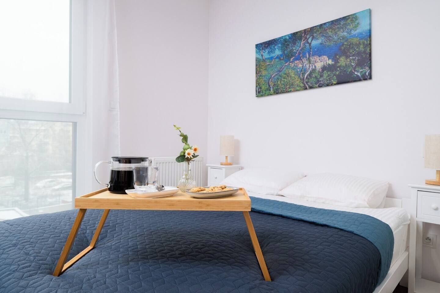 Iron/ironing board, WiFi, bed sheets