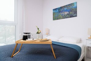 Iron/ironing board, WiFi, bed sheets - Spychalskiego Studio - Parking, Balcony, A/C - by Rentujemy (Poznań)