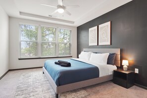 Apartment | Free WiFi - Luxe King 3BR Suite in North Raleigh (Raleigh)