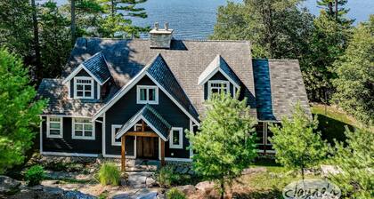 Beautiful Waterfront Retreat on Muskoka Bay! AC! Muskoka Room! SW!