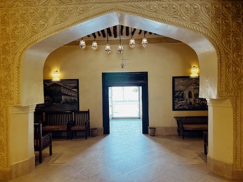 Stonetown Tides Hotel