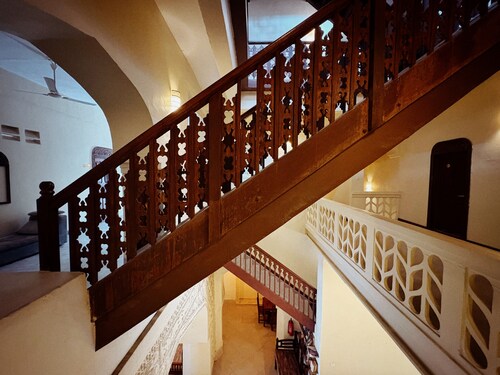 Stonetown Tides Hotel