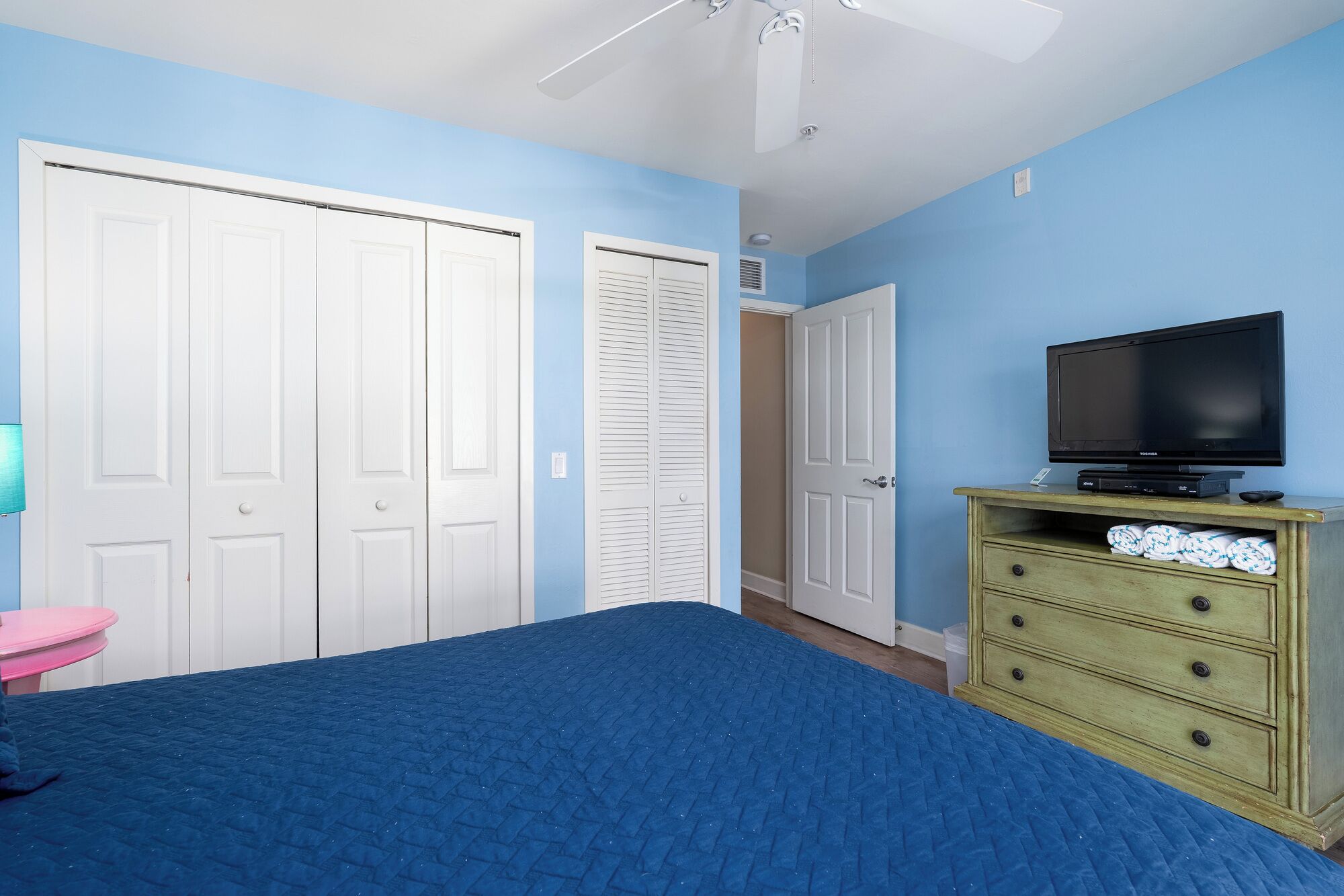 Internet, bed sheets