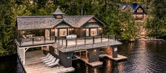 Beautiful 6 bed 5 bath cottage on Lake Muskoka with Boathouse