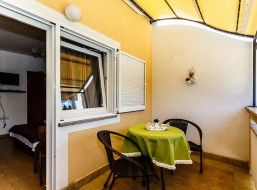 Family Apartmani Sara Malinska - Double Room S1 53048