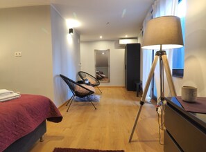Internet, bed sheets - Apartments & Rooms Latin - Economy Double Room with Shared Bathroom (Plaski)