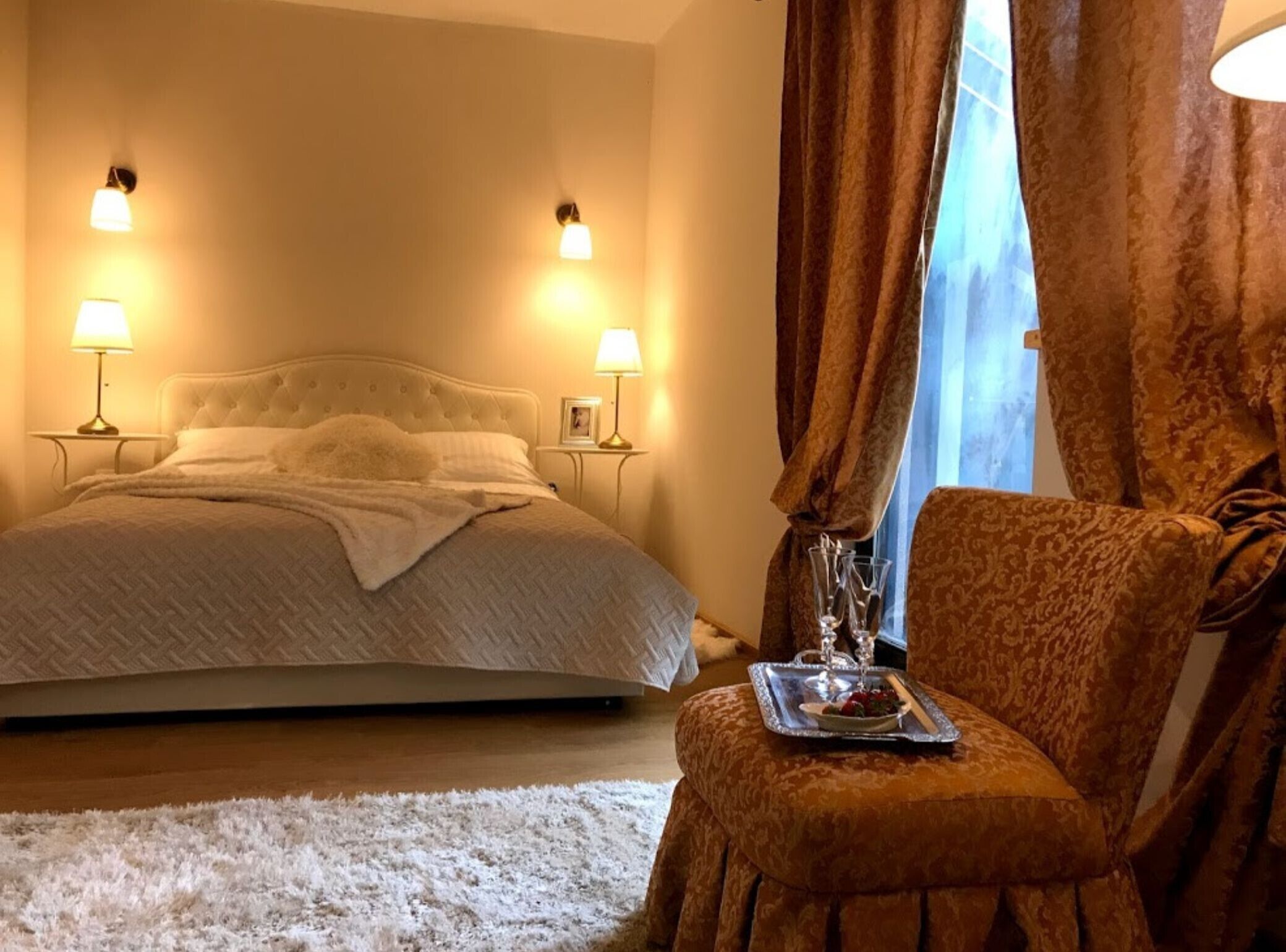 Internet, bed sheets