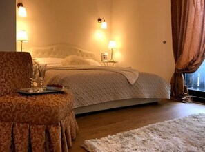 Internet, bed sheets - Apartments & Rooms Latin - Standard Double Room (Plaski)