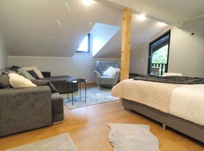 Internet, bed sheets - Apartments & Rooms Latin - Quadruple Room (Plaski)