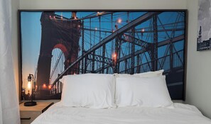 2 bedrooms, desk, iron/ironing board, free WiFi