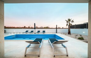 A heated pool - Gorgeous home in Policnik (Policnik)