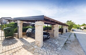 Property grounds - Beautiful home in Vir (Vir)