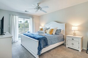3 bedrooms, desk, iron/ironing board, Internet - Pool & Hot Tub Access: True Blue Golf Resort Condo (Pawleys Island)