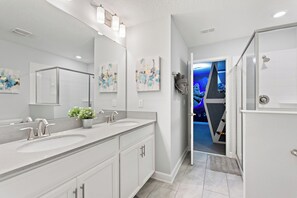 Hair dryer, towels - Game Room, Theater & Pool! Ultimate Disney Oasis (Davenport)