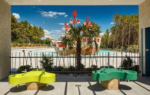 Children’s area - Gorgeous (sta)caravan in Vabriga with WiFi (Vabriga)