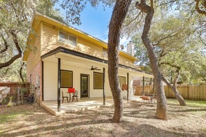 Terrace/patio - 3 Mi to Randolph AFB: San Antonio Area Home (Universal City)