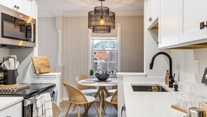 Uklassifisert bilde, 4 av 28, knapp