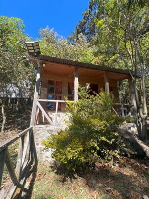 Exterior - 6 cabins located in Solola, with more than 100 hectares of green area for hiking (San José Chacayá)