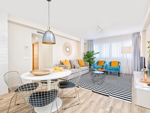 Interior - Spacious 5-Bedroom Apartment near Guadalmedina River, Málaga (Málaga)