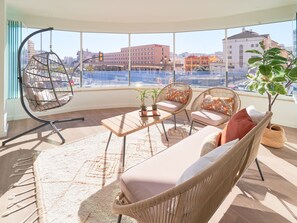 Interior - Central Malaga apartment with terrace and equipped kitchen (Málaga)