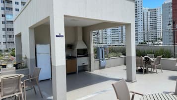 Deluxe-Apartment | Speisen im Freien