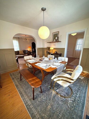 Charming Mid-Century Stay in Downtown Cedar Falls