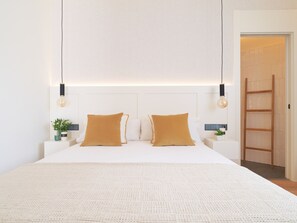 2 bedrooms - Charming 2-Bedroom Apartment in Torremolinos with Parking, Near Beach (Torremolinos)
