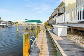Marina - Waterfront Luxury w/ Private Boat Slip 3BR/2.5BA (Ocean City)