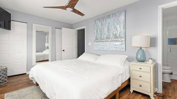 3 bedrooms, iron/ironing board, internet