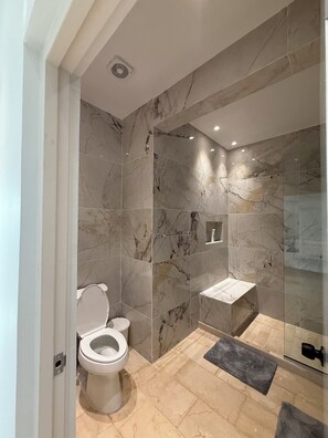 Apartment, 2 Bedrooms, Kitchen, Ground Floor | Bathroom - Alto Vista Hills (Noord)