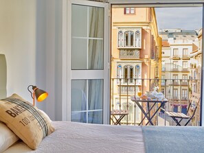 2 bedrooms, Internet - Elegant 2-bedroom apartment in central Málaga, air conditioning and WiFi (Málaga)